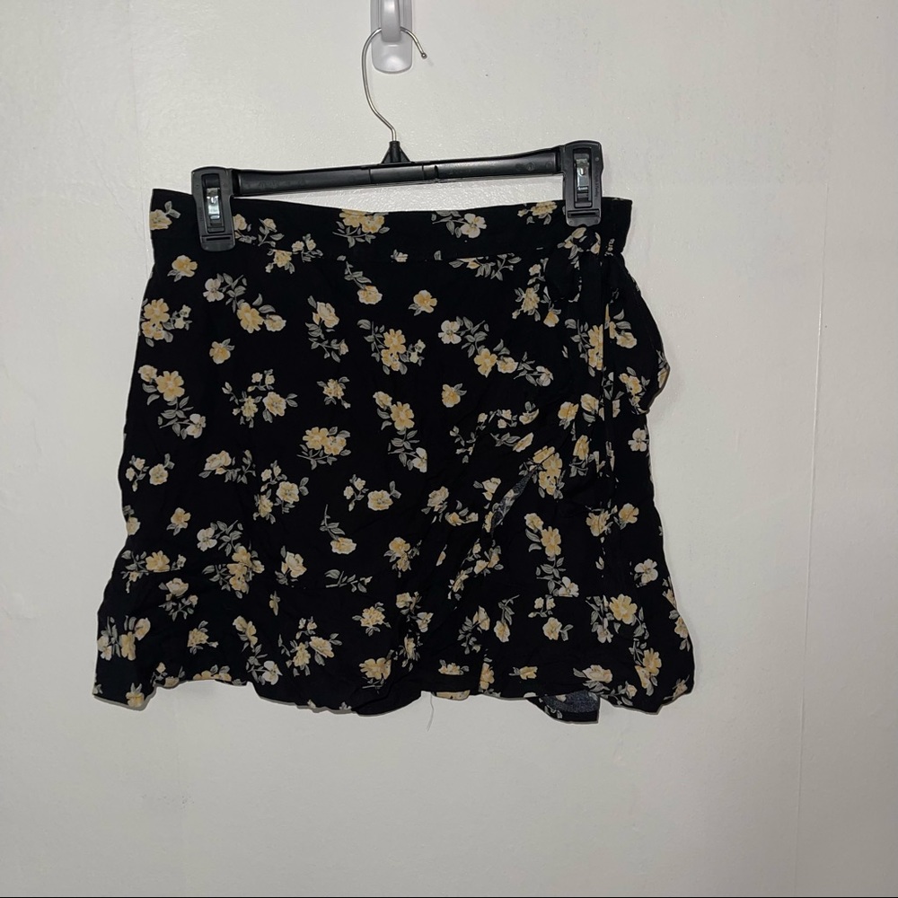 Hollister Floral Skort